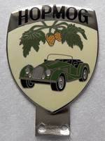badge Morgan : Hopmog green car